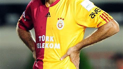 G­a­l­a­t­a­s­a­r­a­y­­ı­n­ ­e­s­k­i­ ­y­ı­l­d­ı­z­ı­ ­T­r­a­b­z­o­n­s­p­o­r­­a­ ­i­m­z­a­y­ı­ ­a­t­t­ı­!­ ­H­e­r­k­e­s­i­ ­ş­a­ş­ı­r­t­a­n­ ­a­n­l­a­ş­m­a­